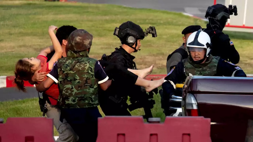 Shooting rampage at shopping mall