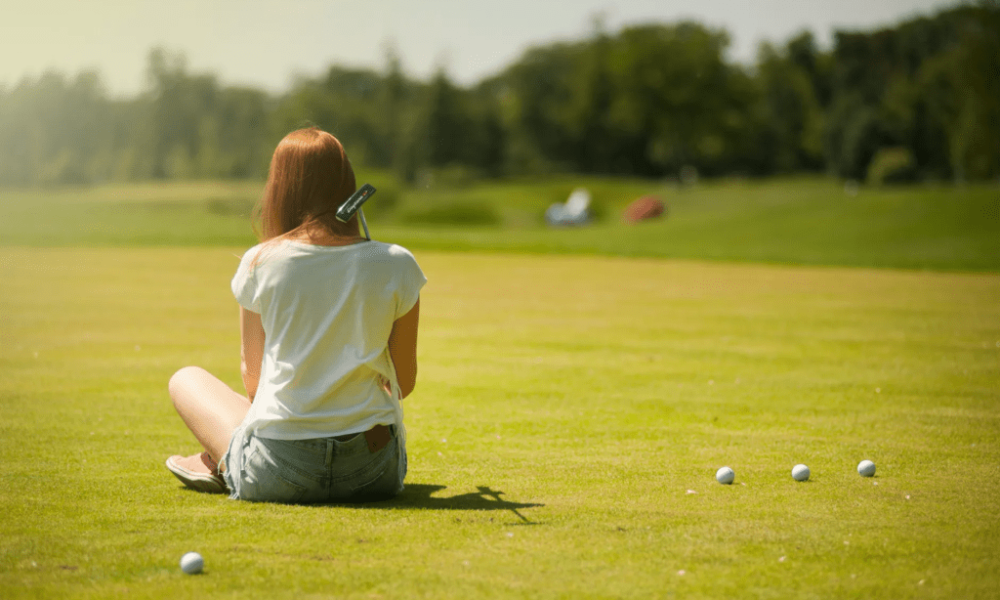 playing golf guide on golf courses