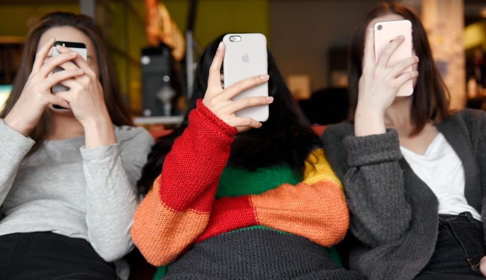 Prolonged Social Media Use Leaving an Unhealthy Impact on Thai Youth