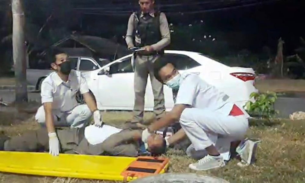 Man Crashes Security Checkpoint Injuring Police Officers and Soldier, Southern Thailand