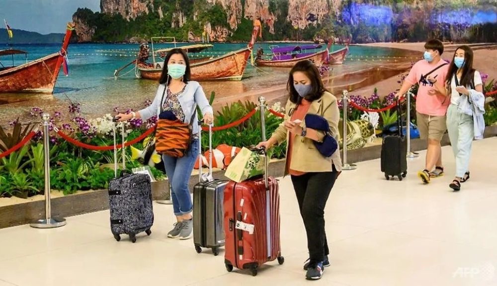 Foreign Visitors to be Allowed Entry into Phuket Without Quarantine
