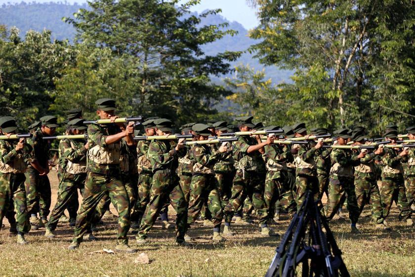 Thousands of armed militias