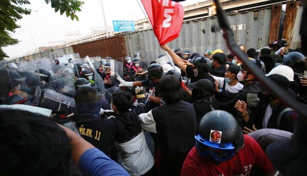 Thai Police Fire Rubber Bullets and Tear Gas at Pro-Democracy Protesters