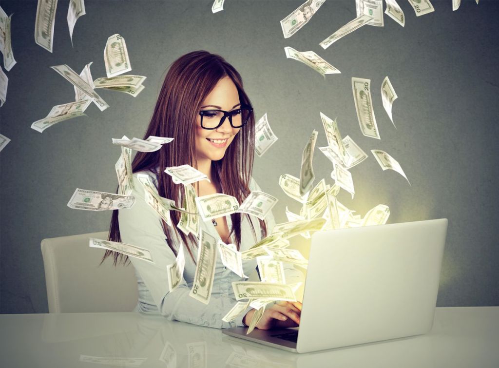 4 Easy Ways to Kick Start an Online Side Hustle as a Student