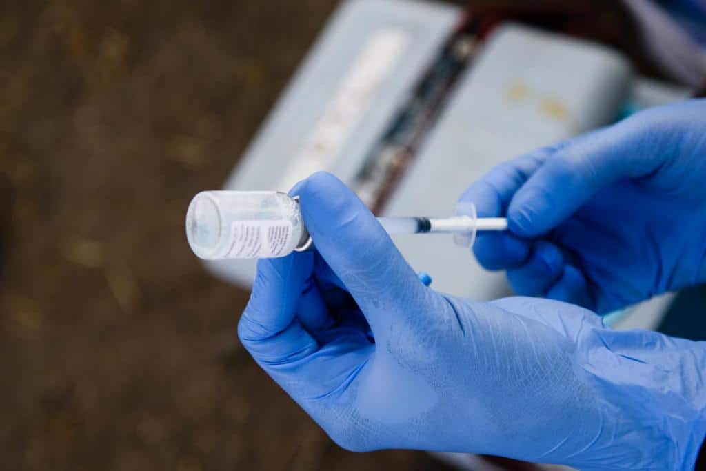 Thai Health Worker Suffers Heart Failure After Receiving Covid-19 Vaccine
