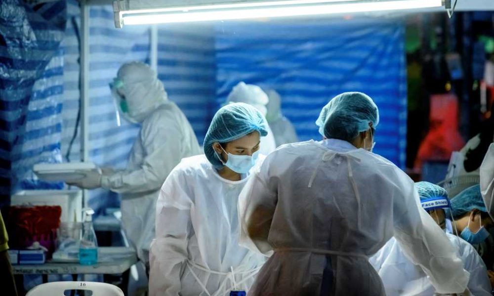 Thailand Records 4887 Covid-19 Cases and 32 Deaths in a Single Day