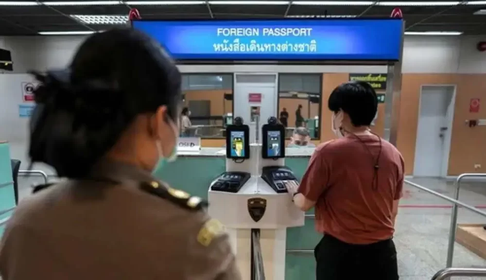Thailand to Start Charging 300 Baht Foreigner, health insurance with Entrance Fee