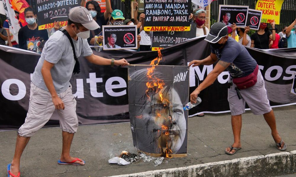 Twitter, Philippines, Marcos