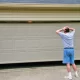 Helpful Tips on Installing a New Garage Door in 2022