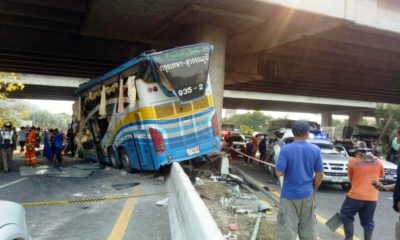 Bus Crashes in Central Thailand Killing 5 Passengers, Injuring 30