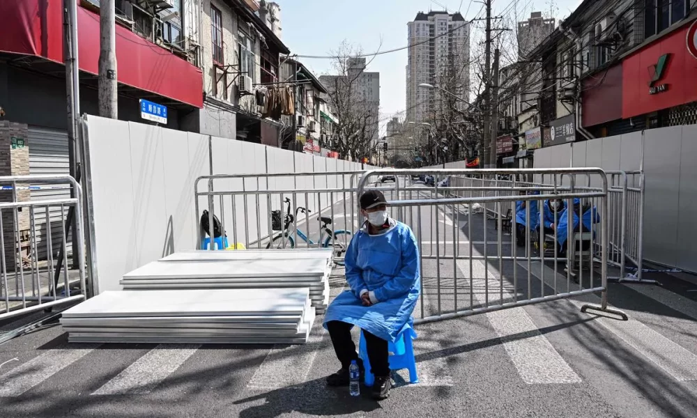 People in Shanghai Being Fenced in Like Animals by Government