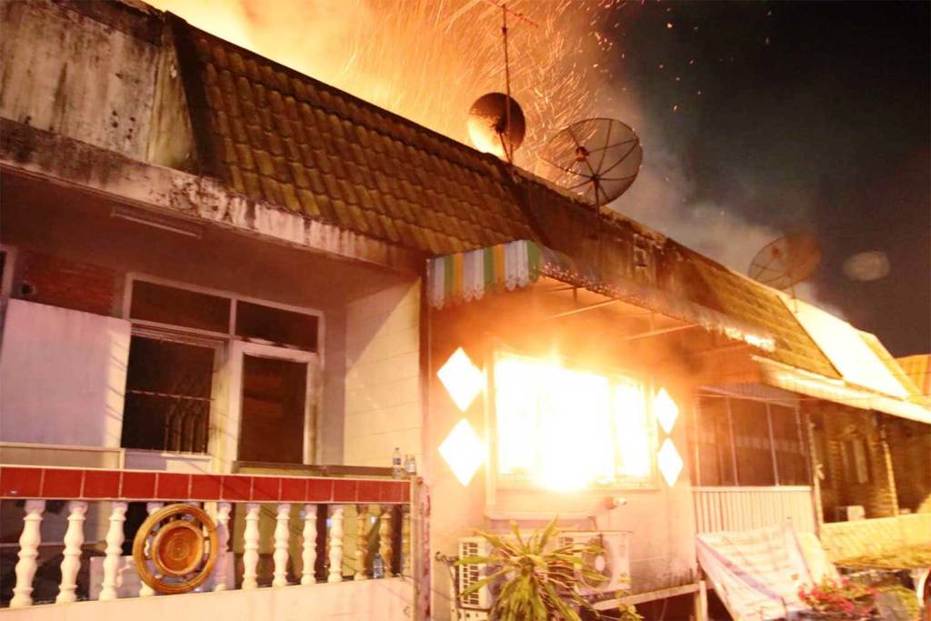 Fire Destroys Townhouse, 3 Family Members Burned to Death