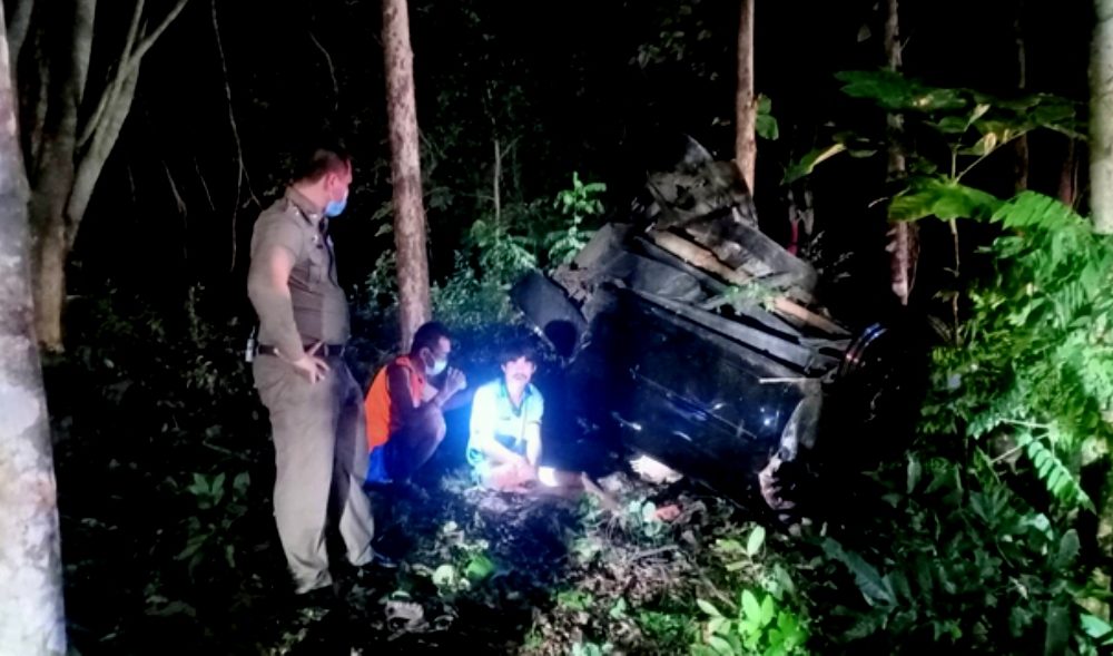 22 Year-Old Woman Dead after Speeding Pickup Truck Crashes