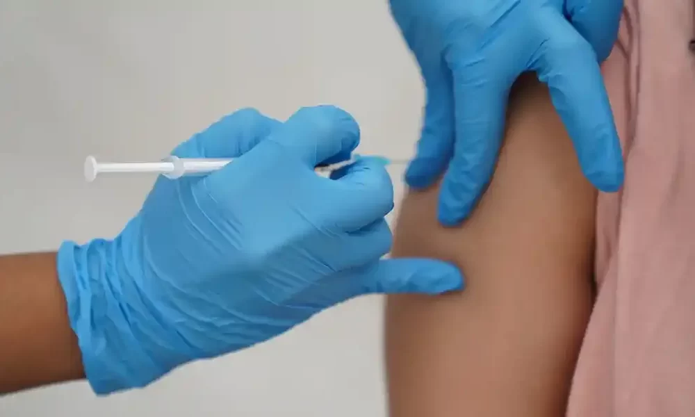 In the beginning, all participants had either been vaccinated with two doses of the Pfizer/BioNTech vaccine or two doses of the Oxford/AstraZeneca vaccine. Photograph: Kirsty O’Connor/PA