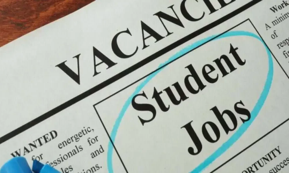 How to Find a Job as a Student: Tips That Will Help You Land a Job