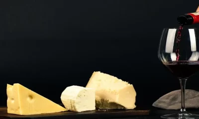 How to Properly Host a Memorable Wine and Cheese Evening