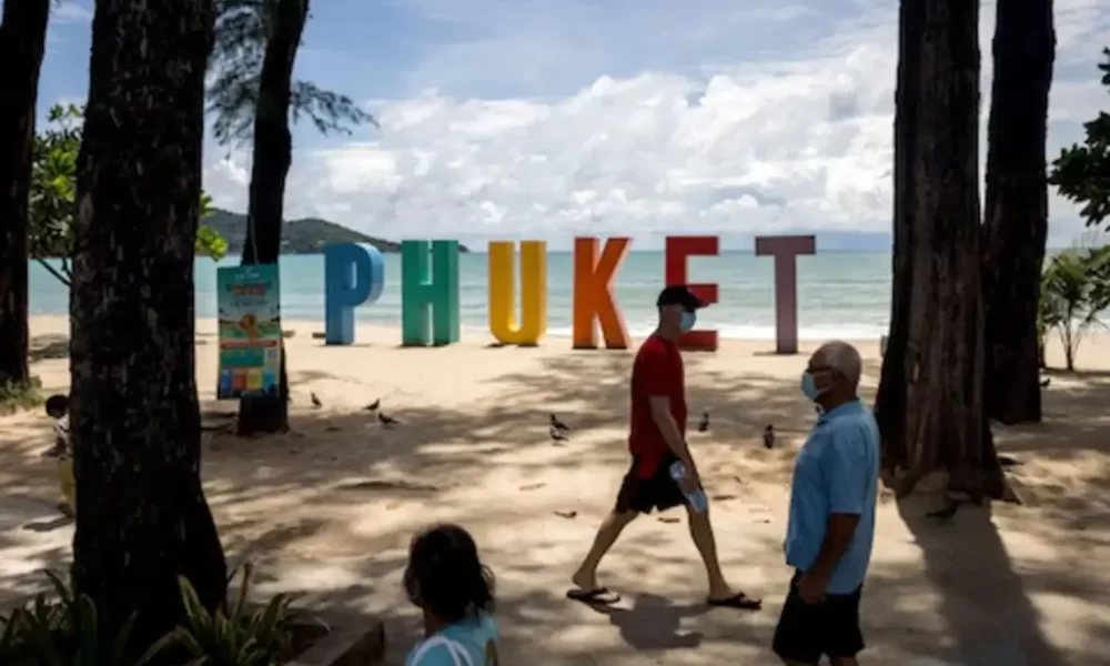 Tourists Ordered to Wear Face Masks in Phuket, Thailand