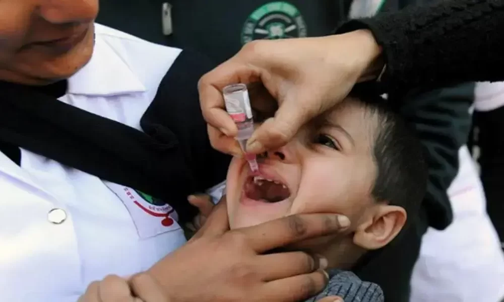 Canadian Doctors Urge Vaccination After First U.S. Polio Case In A Decade