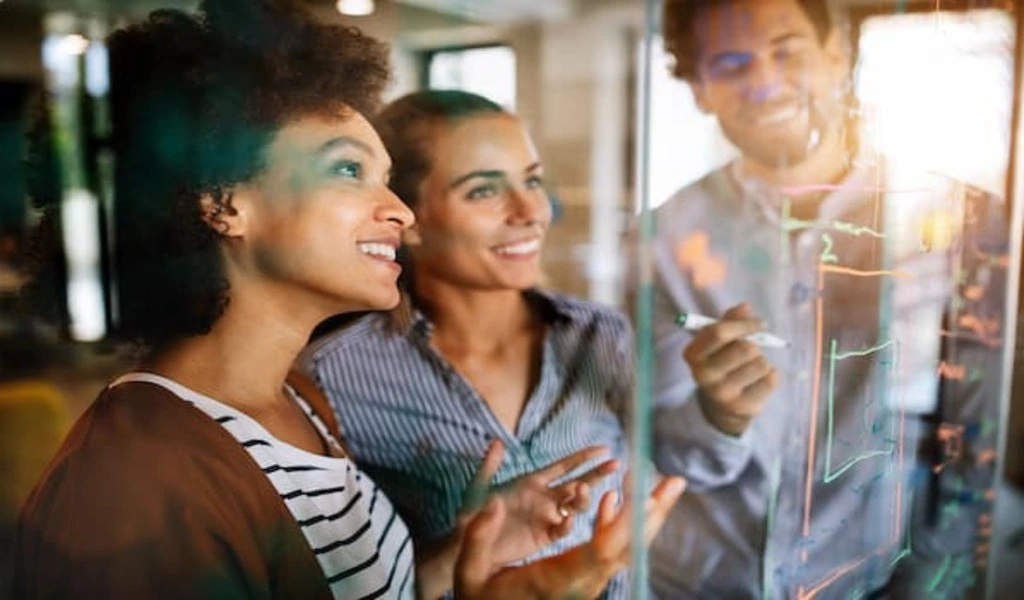 7 Unique Advertising Strategies to Try in 2022