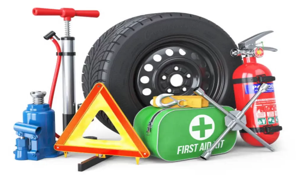 8 Essential Things to Have in Your Car