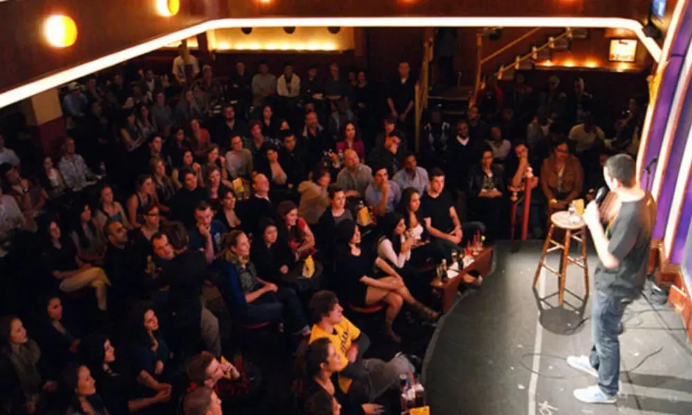 Is It Better to Go to a Comedy Show on a Weekday or Weekend?