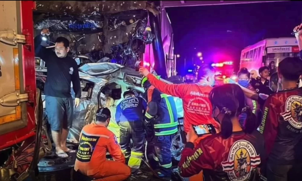 Tour Bus Crashes in 5 Vehicles
