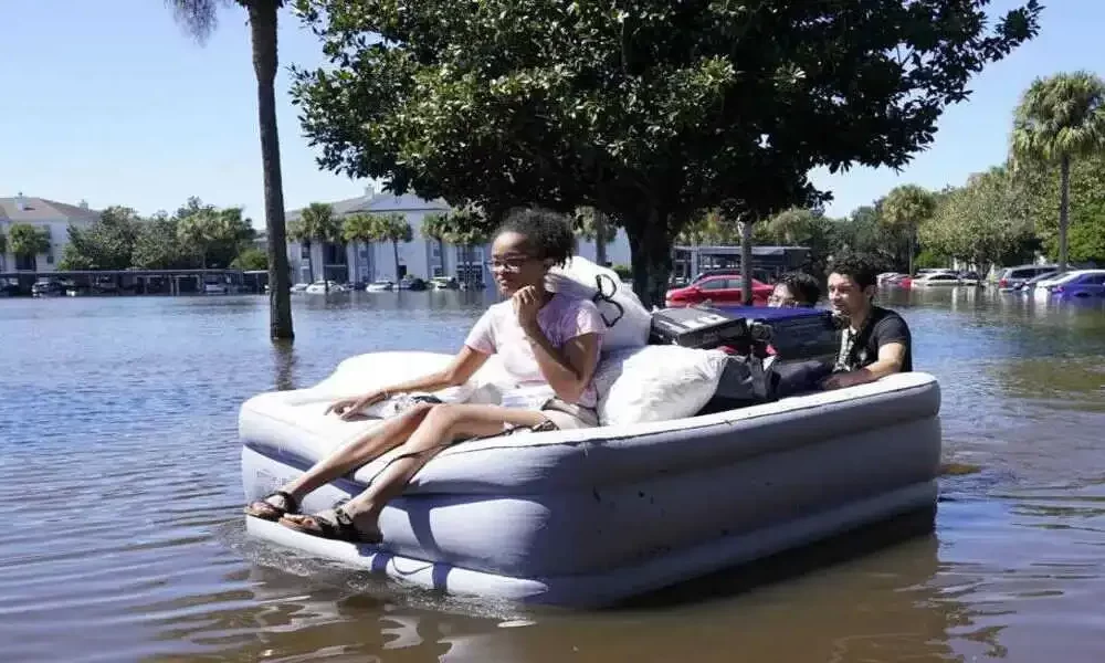 South Carolina Iashes Ian As Florida Surveys The Damage
