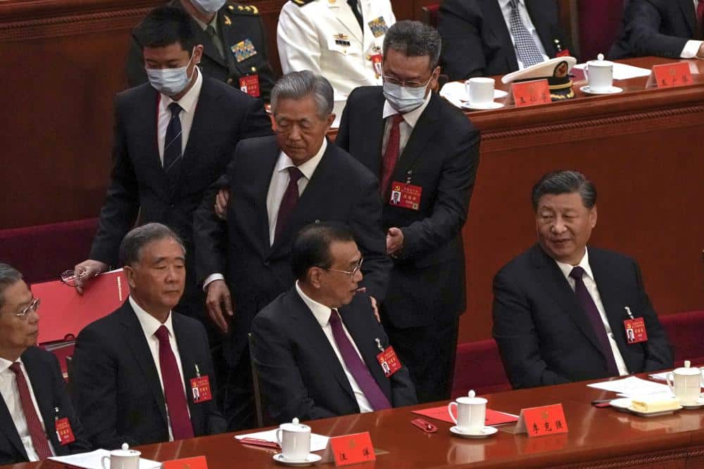 Xi Jinping Has Predecessor Forcibly Removed from Party Conference
