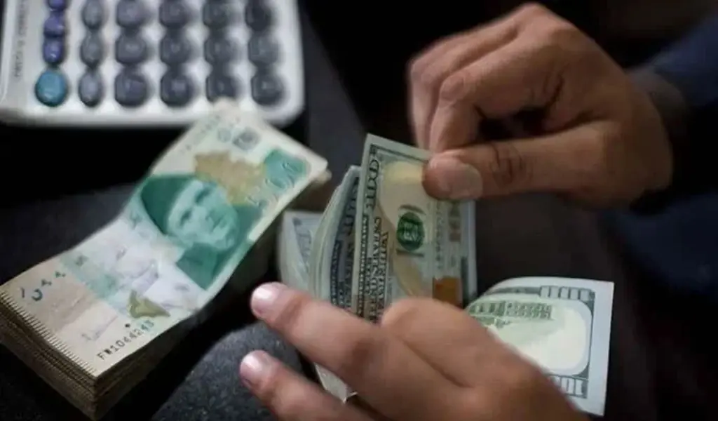 Pakistani Rupee Extends Losses Against US Dollar