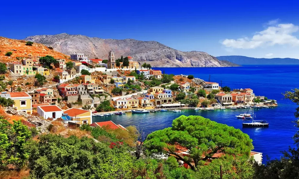 Portuguese vs. Greek Golden Visa: The Two Best Golden Visa Programs in Europe