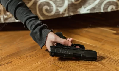 Murder Suspect Shoots Himself to Avoid Arrest
