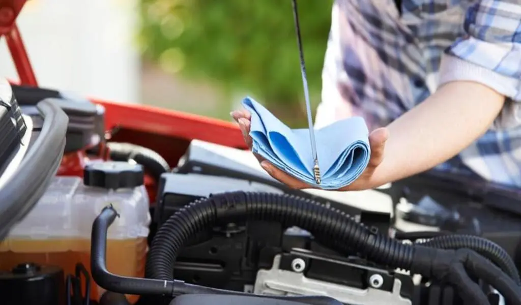 6 Mistakes That Even Long Term Car Owners Make—and You Shouldn't