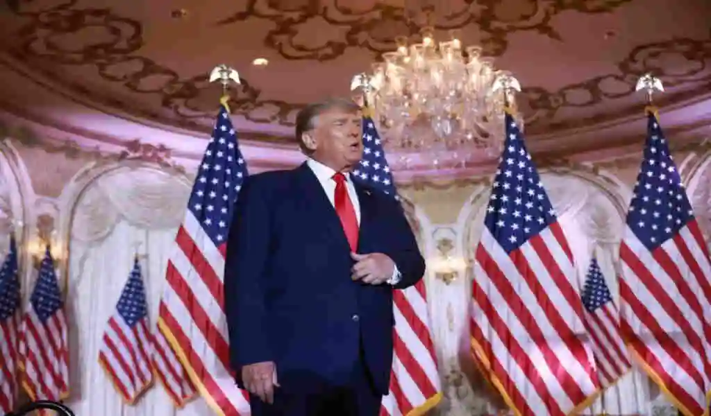 Donald Trump's Twitter Account Is Restored After An Online Poll