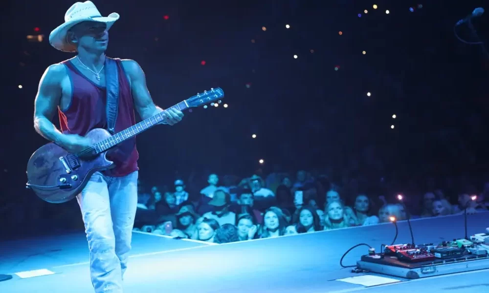 Kenny Chesney To Kick Off His 2023 ‘I Go Back’ Tour With Kelsea Ballerini