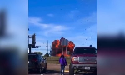 [VIDEO] WW2 Planes Collided and Crash at Dallas Airshow