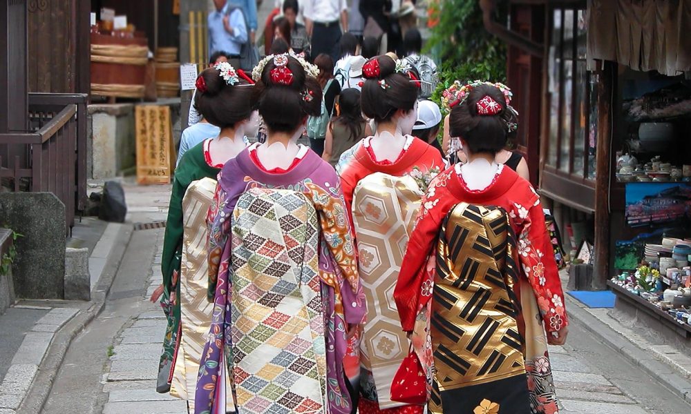 Former Maiko Exposes the Dark Side of Geisha in Japan