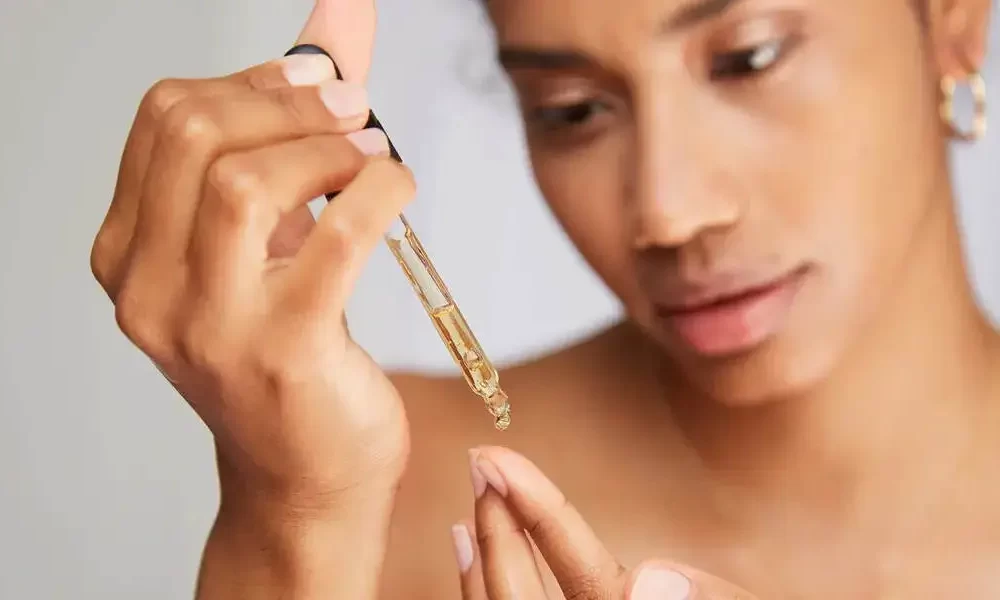 What Is Hyaluronic Acid? Dermatologists Share 6 Benefits Of Hyaluronic Acid