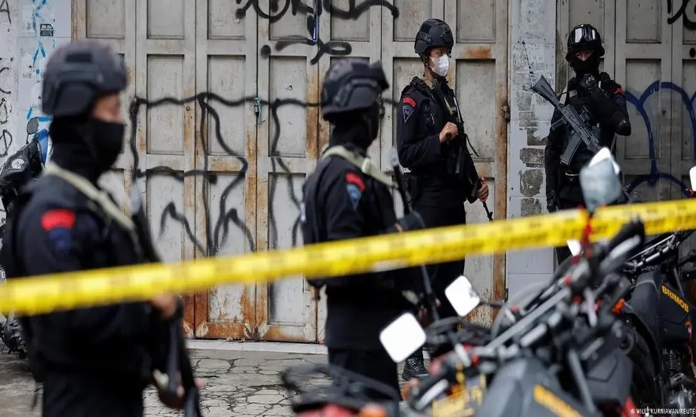 A Suicide Bomber In Indonesia Kills 1 And Injures At Least 10