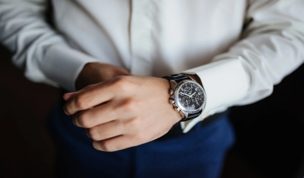 How To Choose Silver Watches For Men?