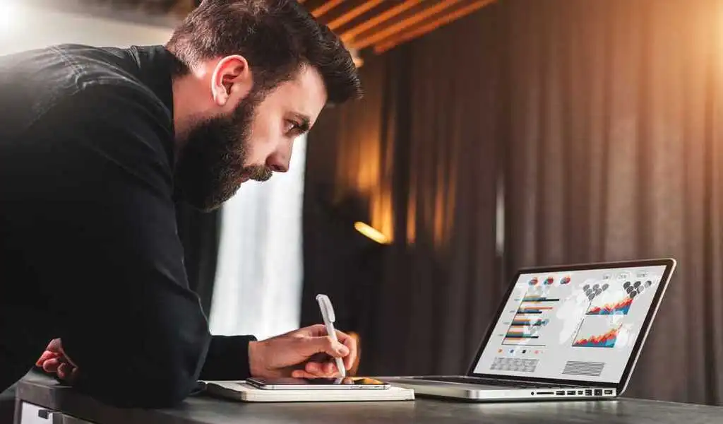 How to Build a Property Portfolio in The UK [2022]