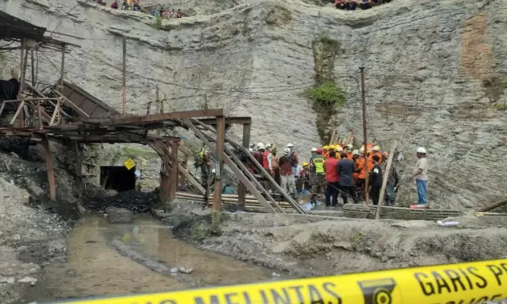 Indonesia Coal Mine Explosion Kills 10, Rescued 4