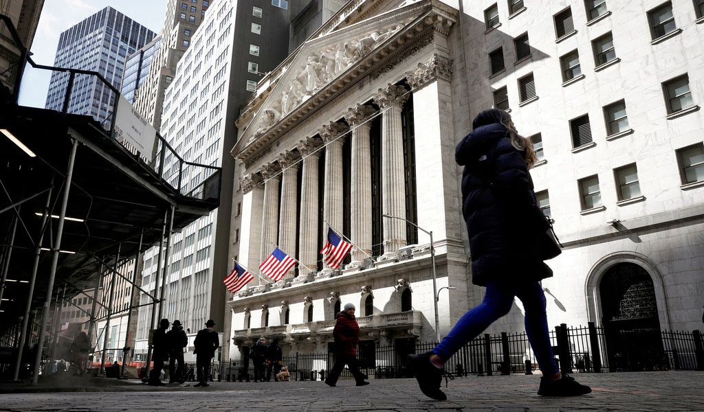 Oil Slips As Stocks Rise On Hope Of Renewed Demand From China