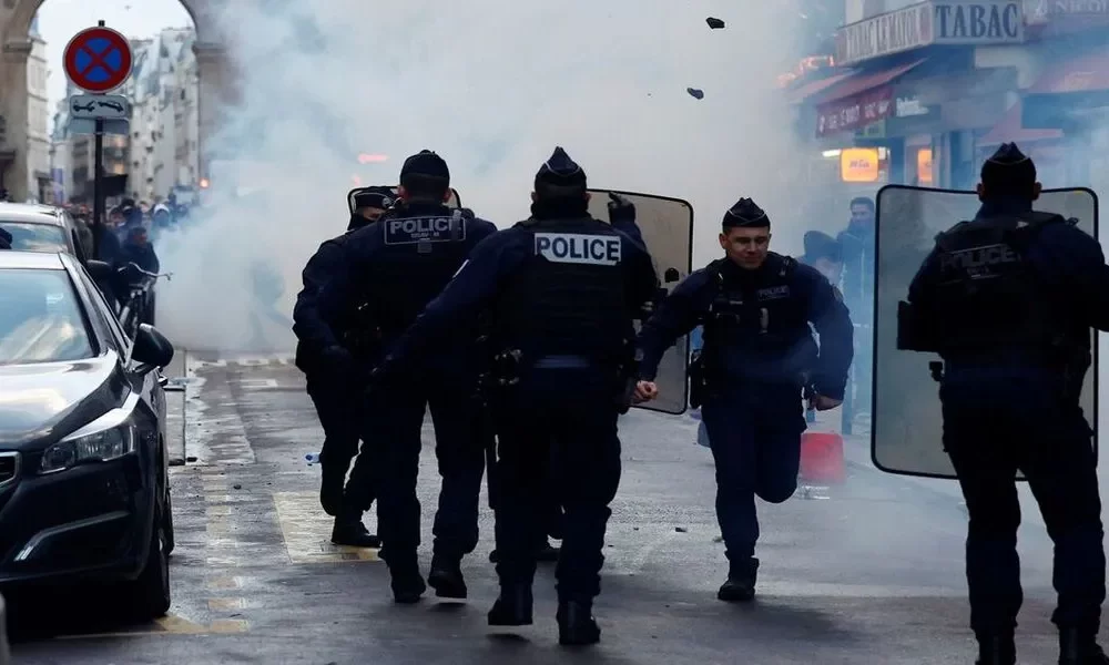 Paris Gunman Kills 3 At A Kurdish Cultural Centre