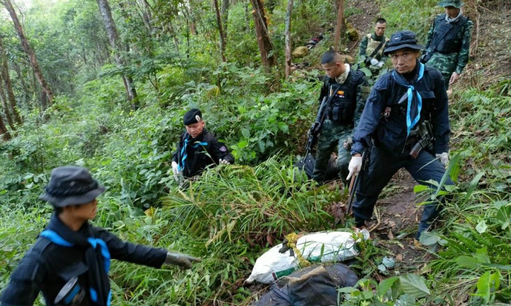 Soldiers Kill 15 Drug Runners in the Golden Triangle