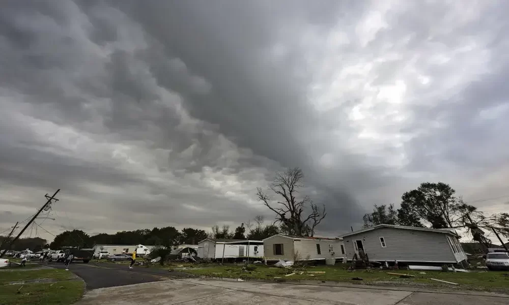 Southern Tornadoes Spawned By U.S. Storm Kills 3 in Louisiana