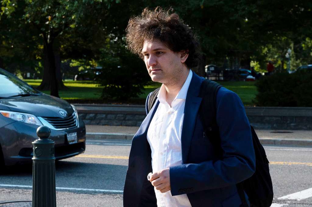 US Prosecutors Criminally Charge Former FTX CEO Sam Bankman-Fried