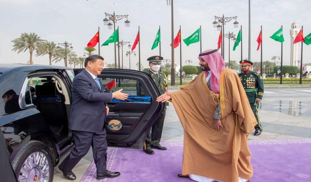 Xi's Visit Deepens Saudi-China Ties With Huawei Contract