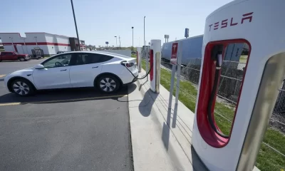 1.3 Million Tesla Cars Delivered in 2022, Up 40% From Last Year