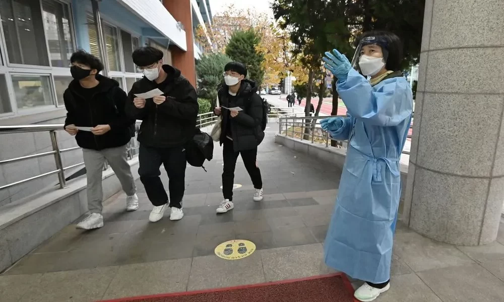 COVID-19 Cases In South Korea Drop Under 20,000 For The 4th Day