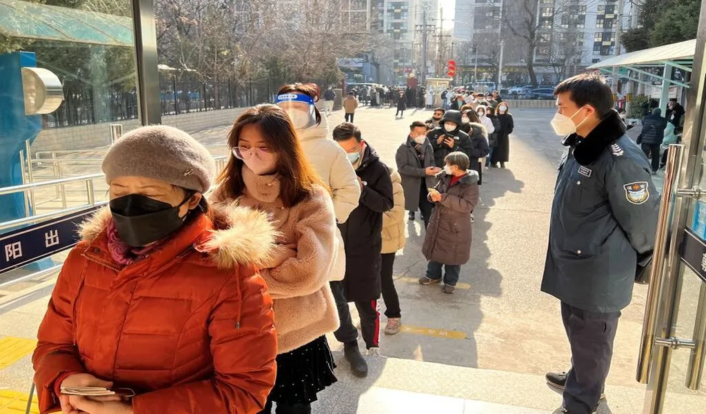 Chinese Rush to Renew Passports After Dropped COVID Border Controls